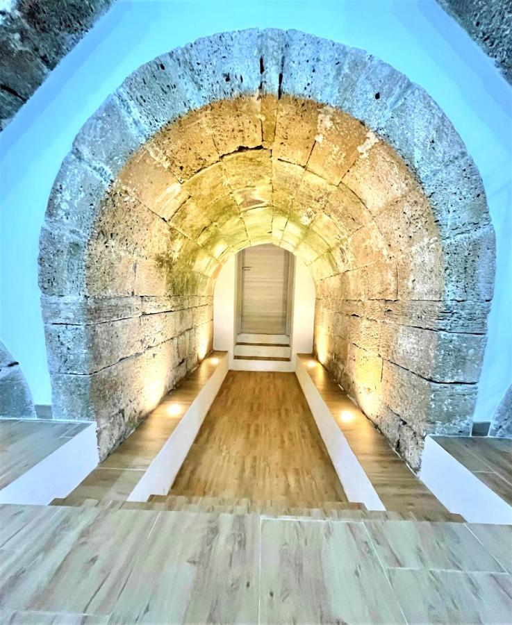 Villa Nunzia Con Piscina, Sauna E Idromassaggio. Floridia Exterior foto